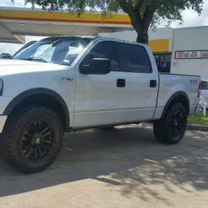 Meet your Posher, Gustavo